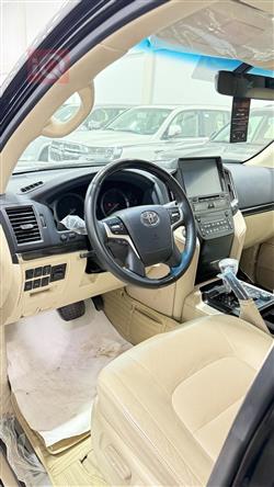 تويوتا لاندكروزر